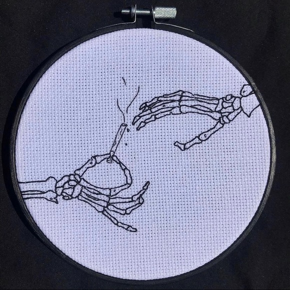 Skeleton Embroidery Hoop - Picture 1 of 5